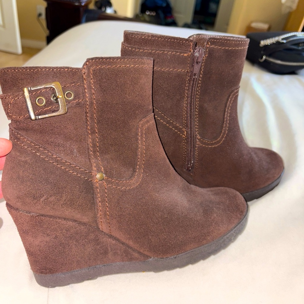 Gabriella Rocha Brown Suede boots